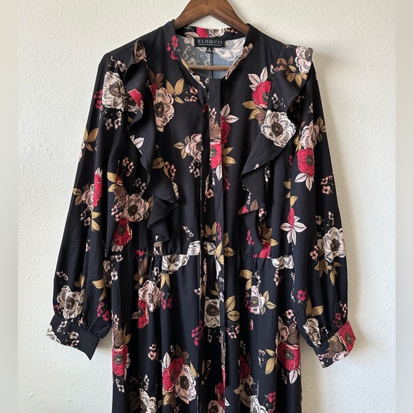 Eloquii Dresses & Skirts - Eloquii floral tie neck maxi